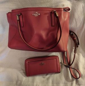 SALE SALE TODAY ONLY!!! GENUINE Coach Purse/wallet